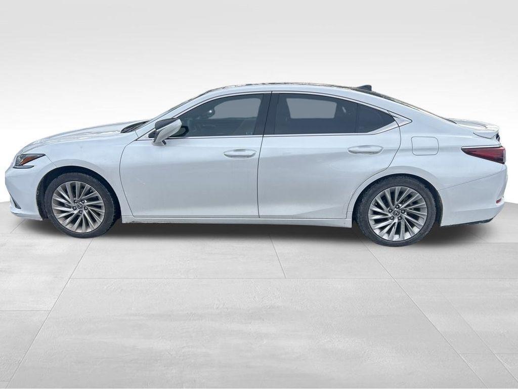 used 2022 Lexus ES 350 car, priced at $43,594