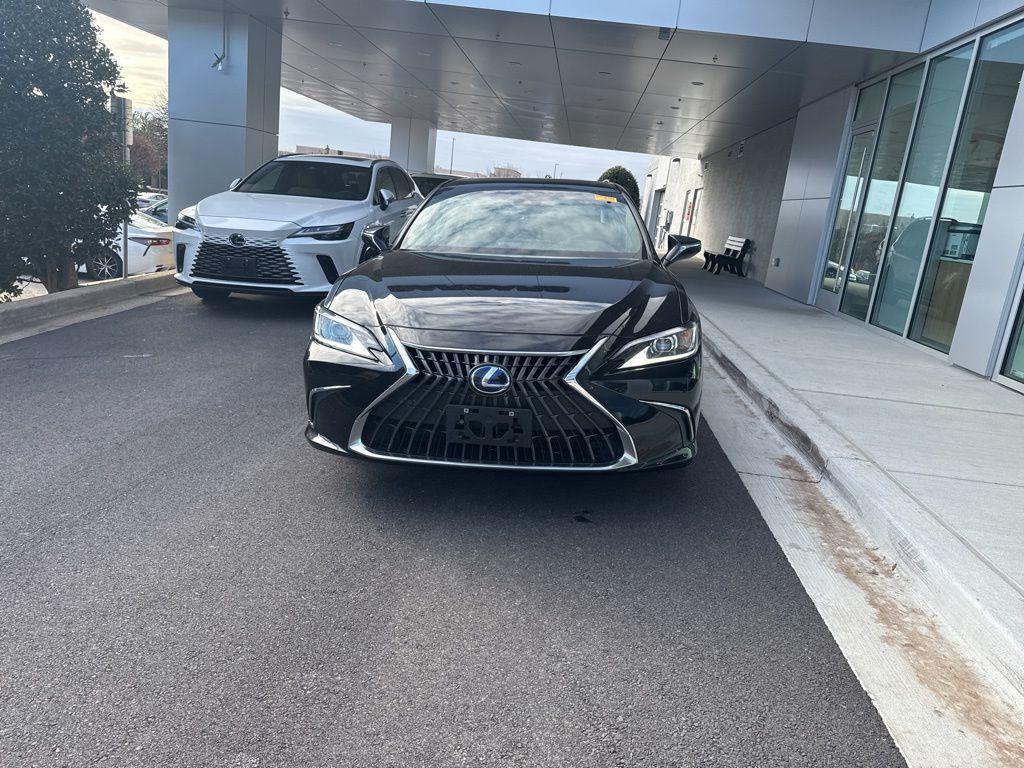 used 2022 Lexus ES 300h car, priced at $34,589