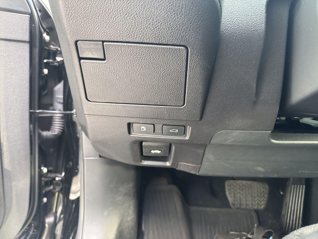 used 2022 Lexus ES 300h car, priced at $34,589