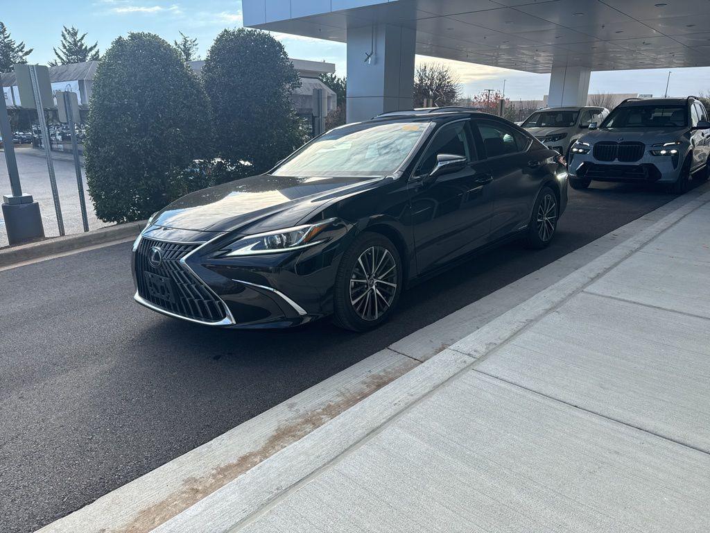 used 2022 Lexus ES 300h car, priced at $34,589