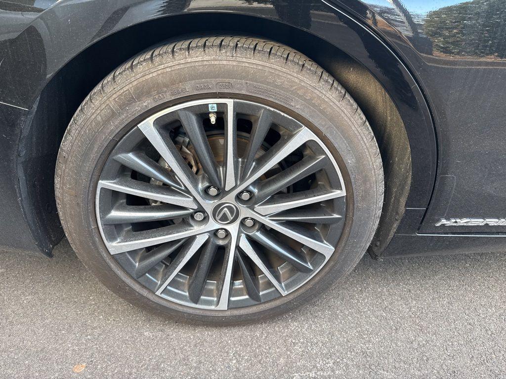 used 2022 Lexus ES 300h car, priced at $34,589