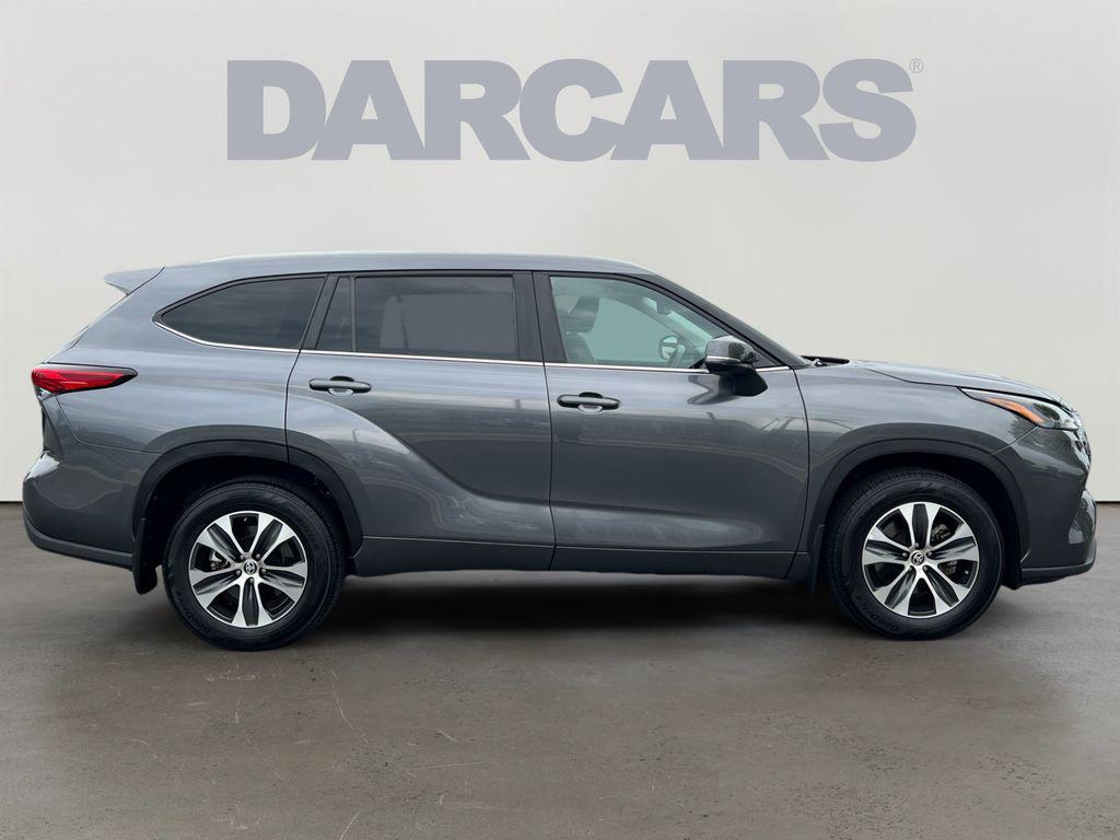 used 2023 Toyota Highlander car, priced at $35,223