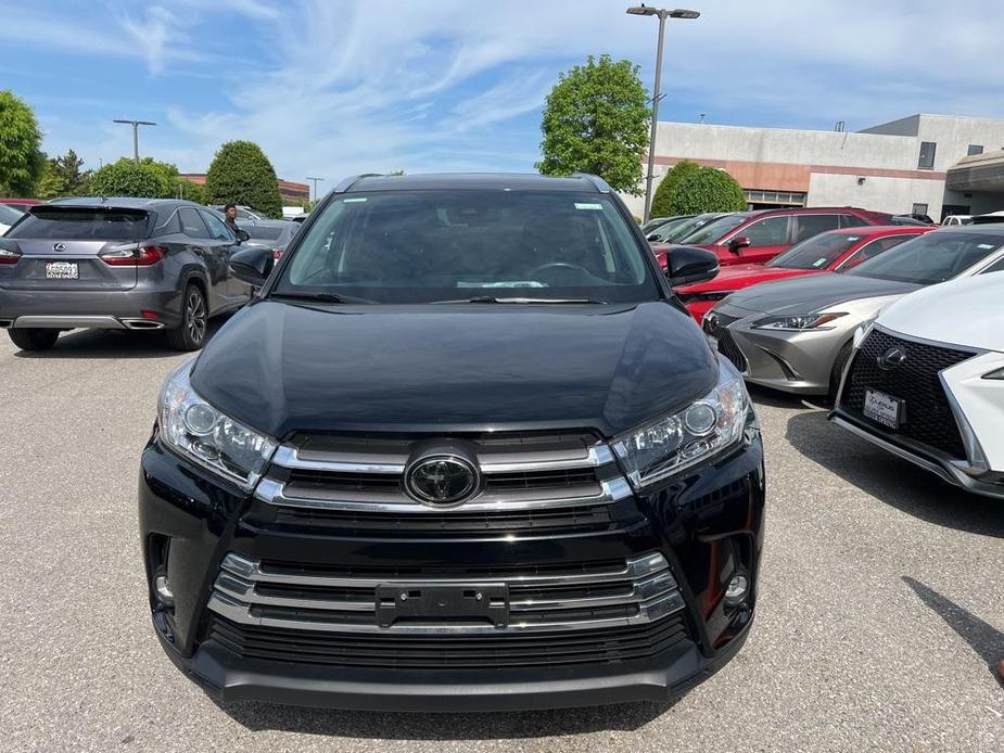 used 2019 Toyota Highlander car, priced at $33,846
