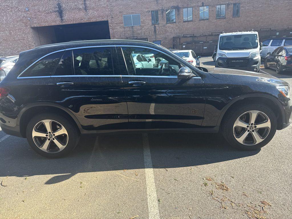 used 2022 Mercedes-Benz GLC 300 car, priced at $28,543
