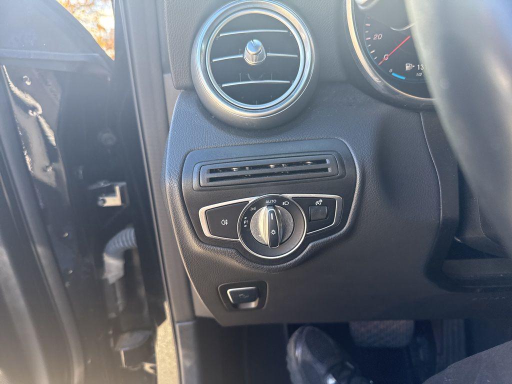 used 2022 Mercedes-Benz GLC 300 car, priced at $28,543