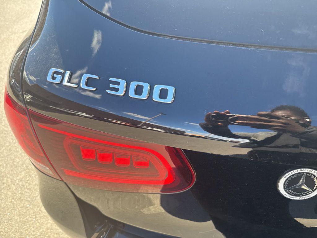 used 2022 Mercedes-Benz GLC 300 car, priced at $28,543