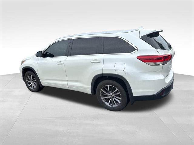 used 2018 Toyota Highlander car, priced at $24,990