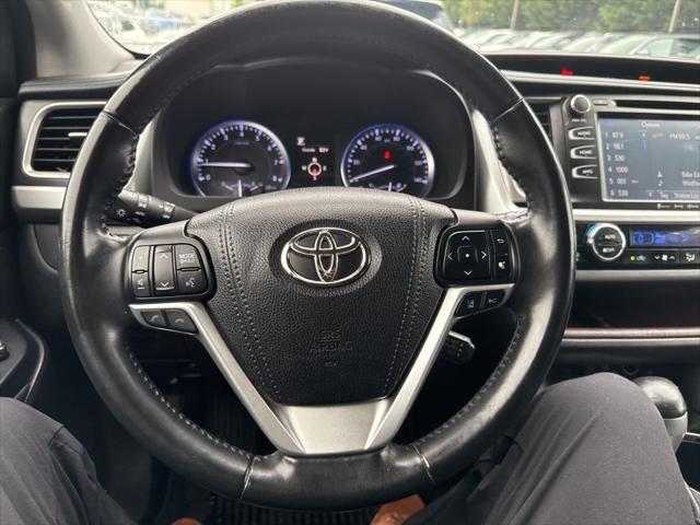used 2018 Toyota Highlander car, priced at $24,990