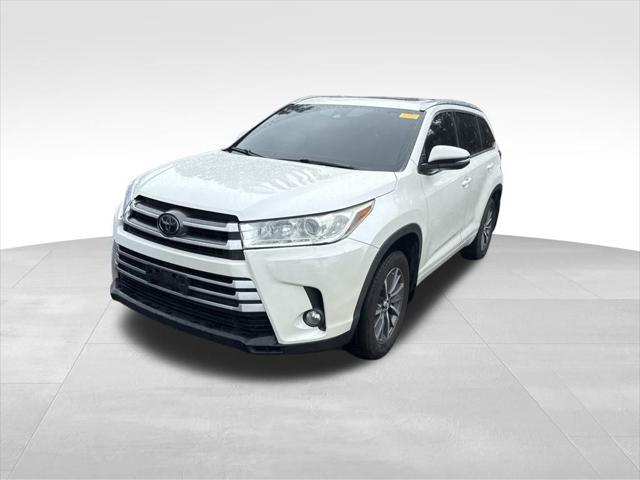 used 2018 Toyota Highlander car, priced at $24,990