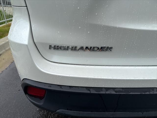 used 2018 Toyota Highlander car, priced at $24,990
