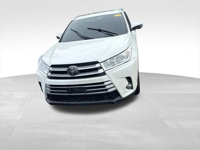 used 2018 Toyota Highlander car, priced at $24,990