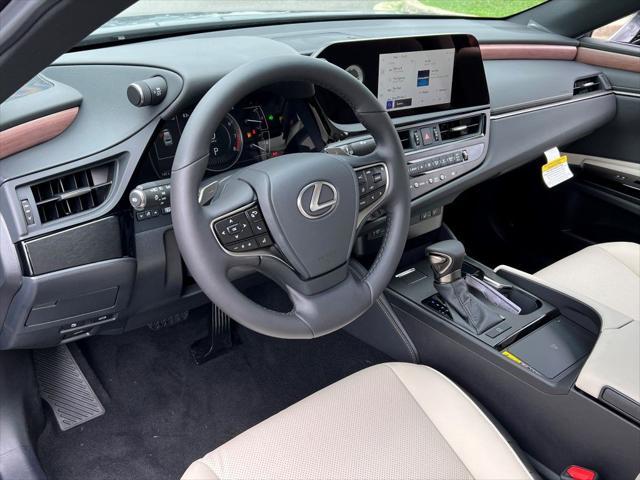 new 2025 Lexus ES 350 car, priced at $45,255