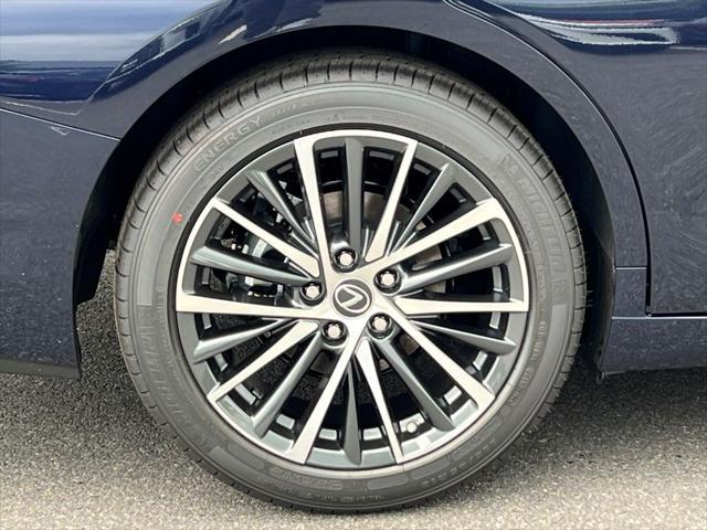 new 2025 Lexus ES 350 car, priced at $45,255