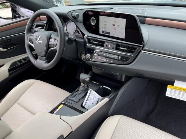 new 2025 Lexus ES 350 car, priced at $45,255