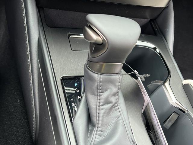 new 2025 Lexus ES 350 car, priced at $45,255