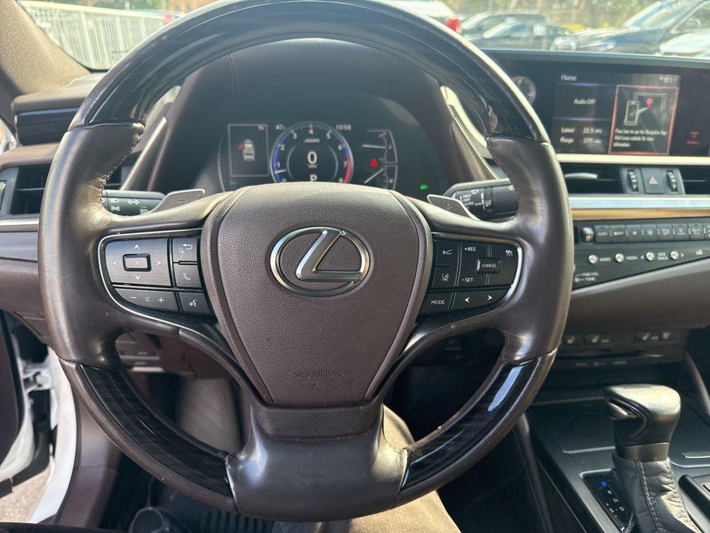 used 2021 Lexus ES 250 car, priced at $29,990