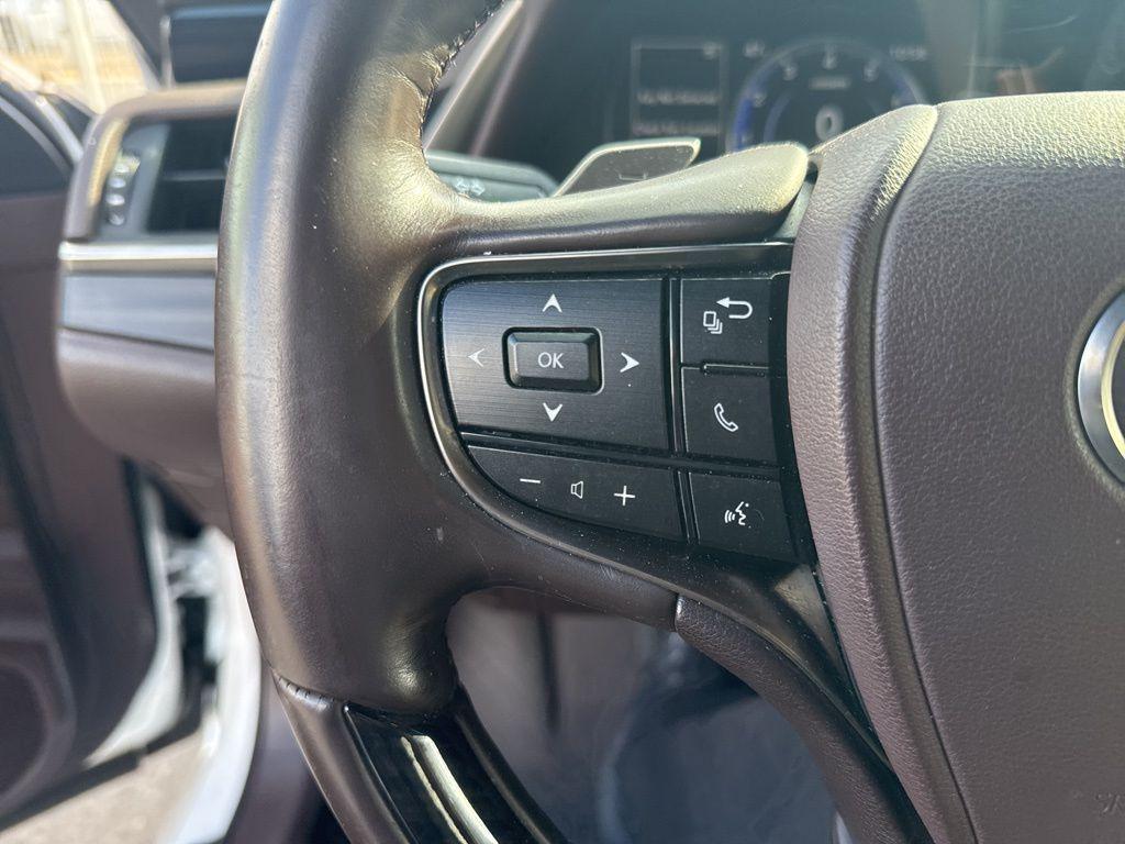 used 2021 Lexus ES 250 car, priced at $29,990