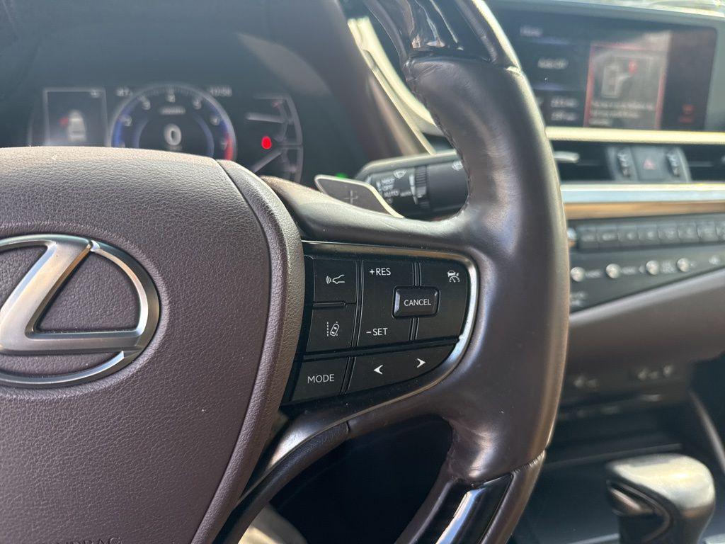used 2021 Lexus ES 250 car, priced at $29,990