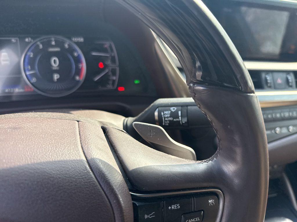 used 2021 Lexus ES 250 car, priced at $29,990
