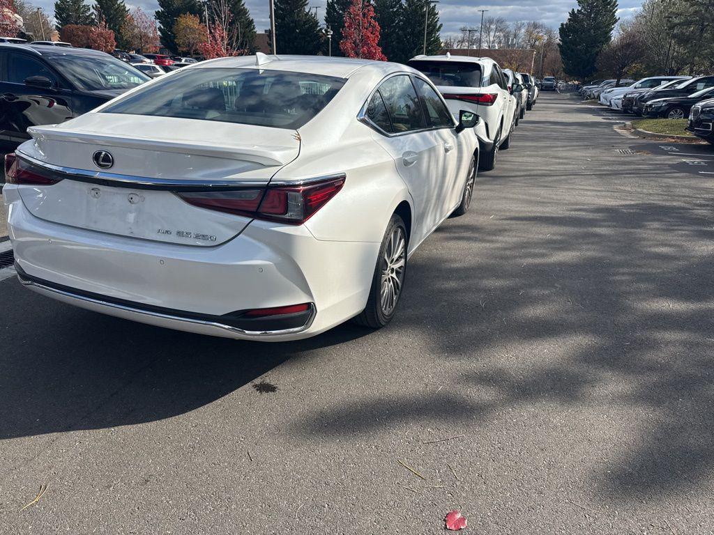 used 2021 Lexus ES 250 car, priced at $29,990