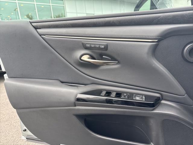 used 2023 Lexus ES 350 car, priced at $36,720