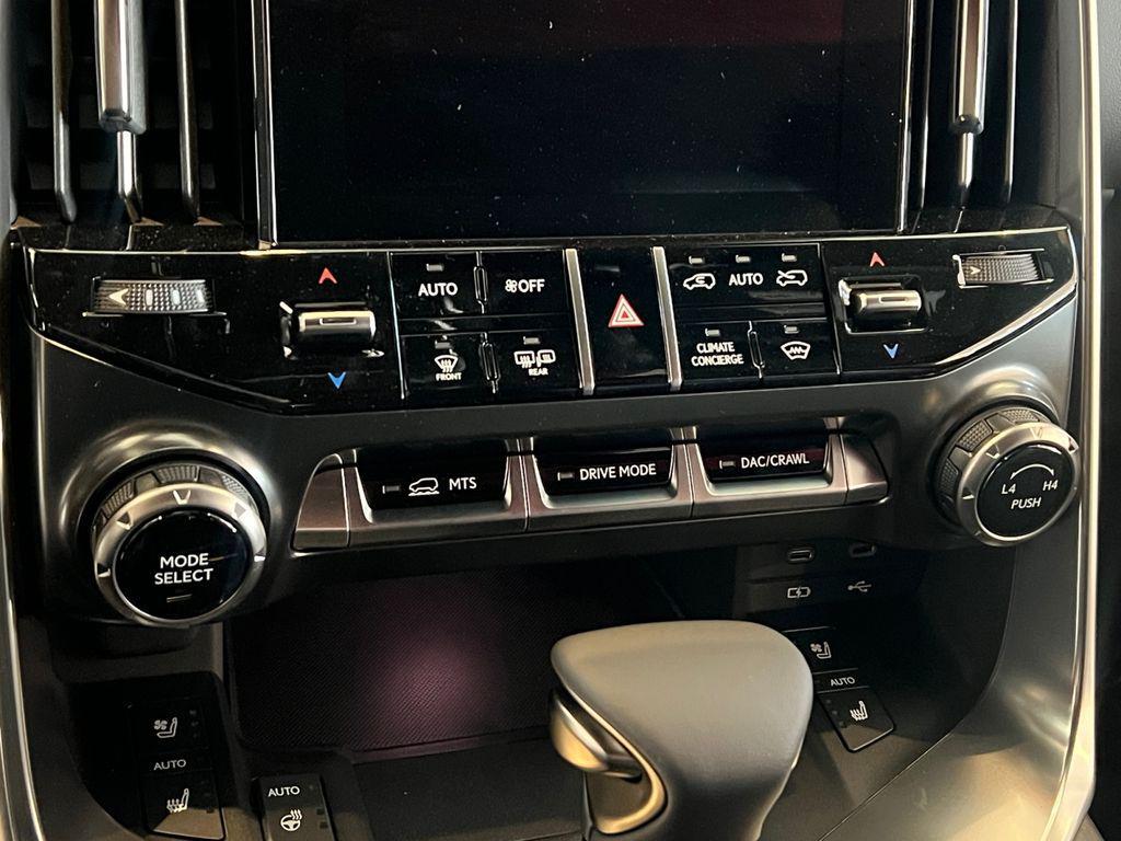 new 2025 Lexus LX 600 car, priced at $117,058