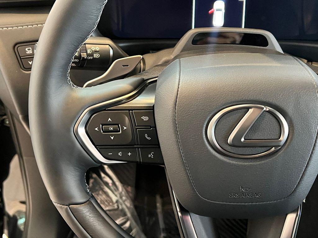 new 2025 Lexus LX 600 car, priced at $117,058