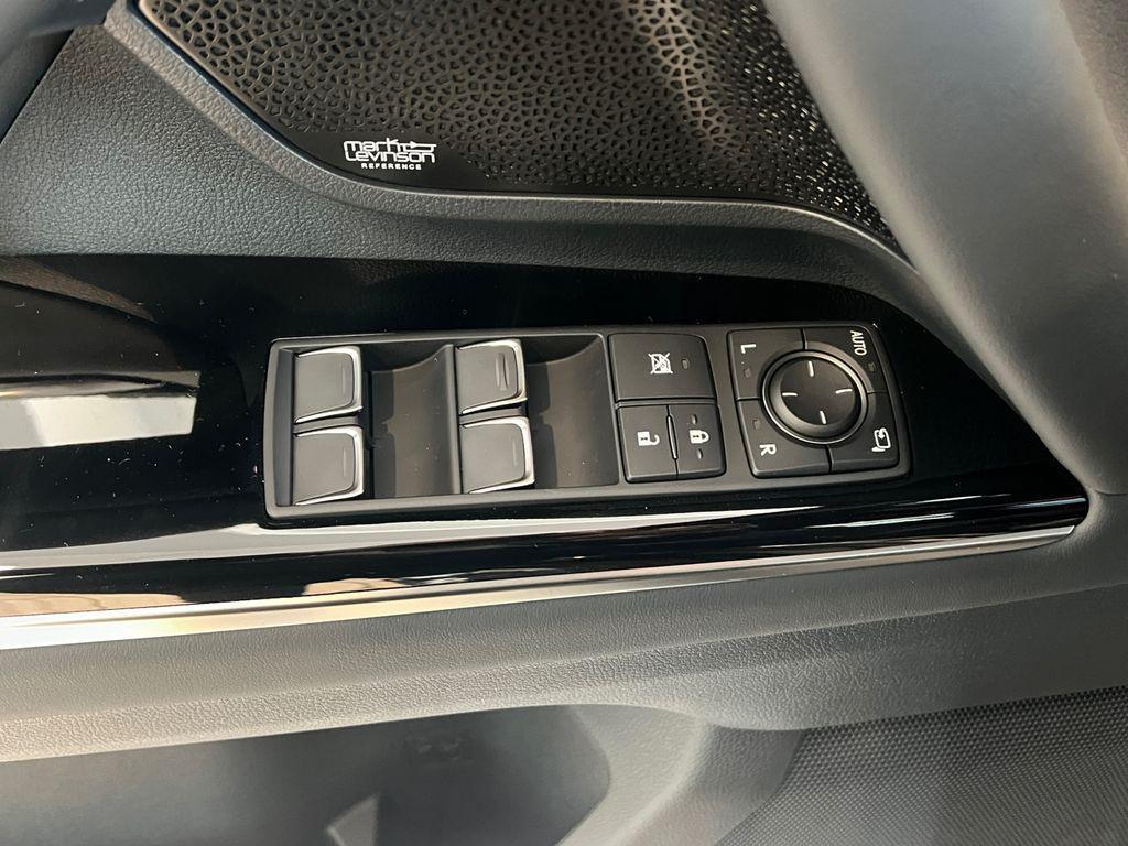 new 2025 Lexus LX 600 car, priced at $117,058