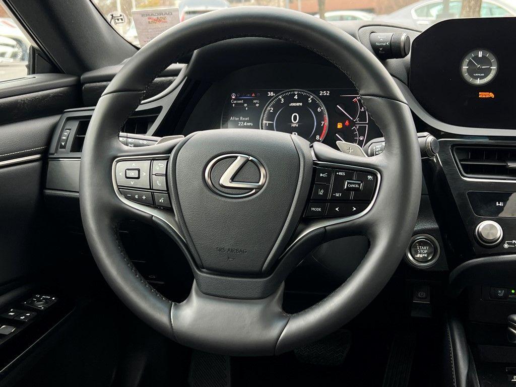 used 2023 Lexus ES 350 car, priced at $37,100