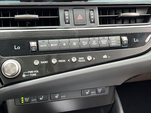 new 2025 Lexus ES 300h car, priced at $48,682