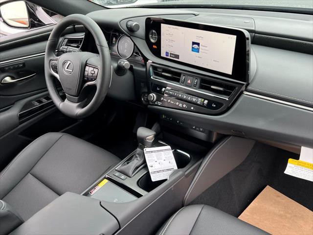 new 2025 Lexus ES 300h car, priced at $48,682