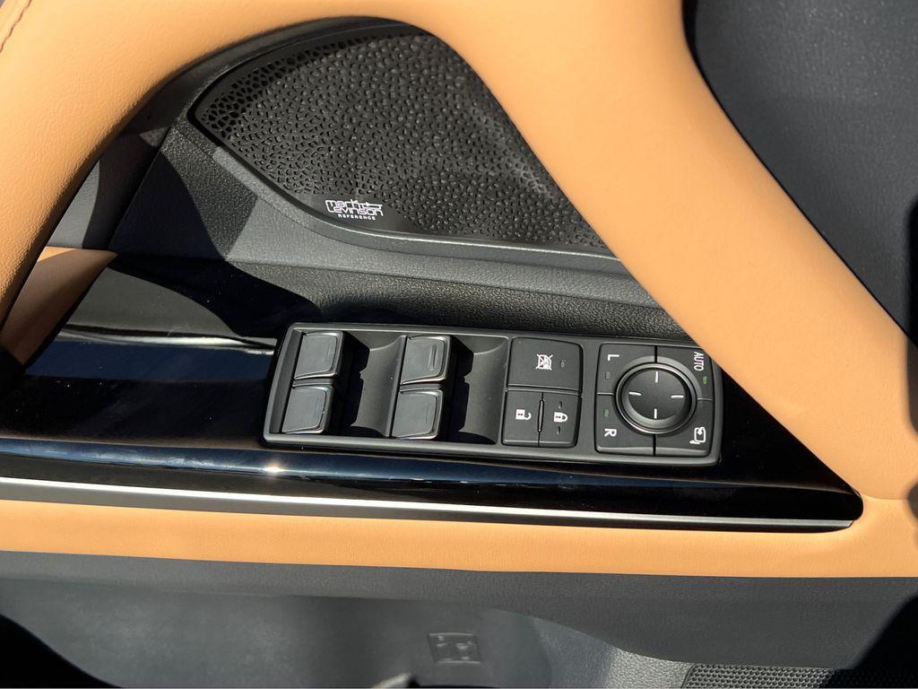 new 2025 Lexus LX 600 car, priced at $117,368