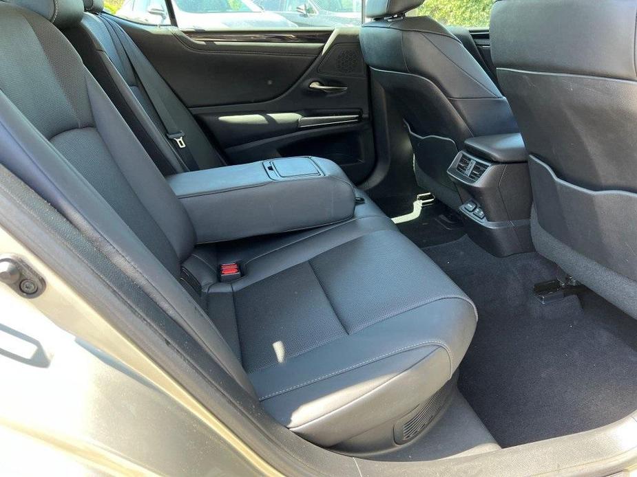 used 2021 Lexus ES 300h car, priced at $32,794