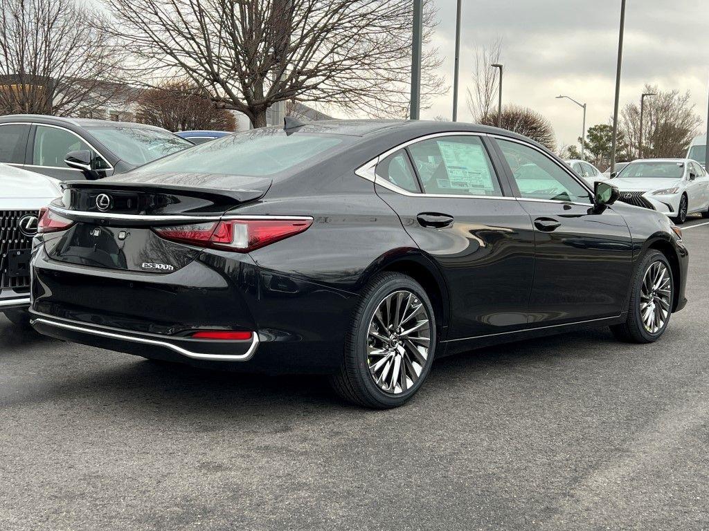 new 2025 Lexus ES 300h car, priced at $53,900