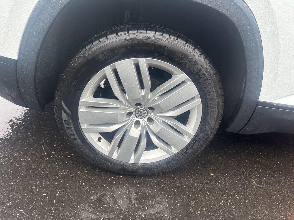 used 2020 Volkswagen Atlas car, priced at $21,236