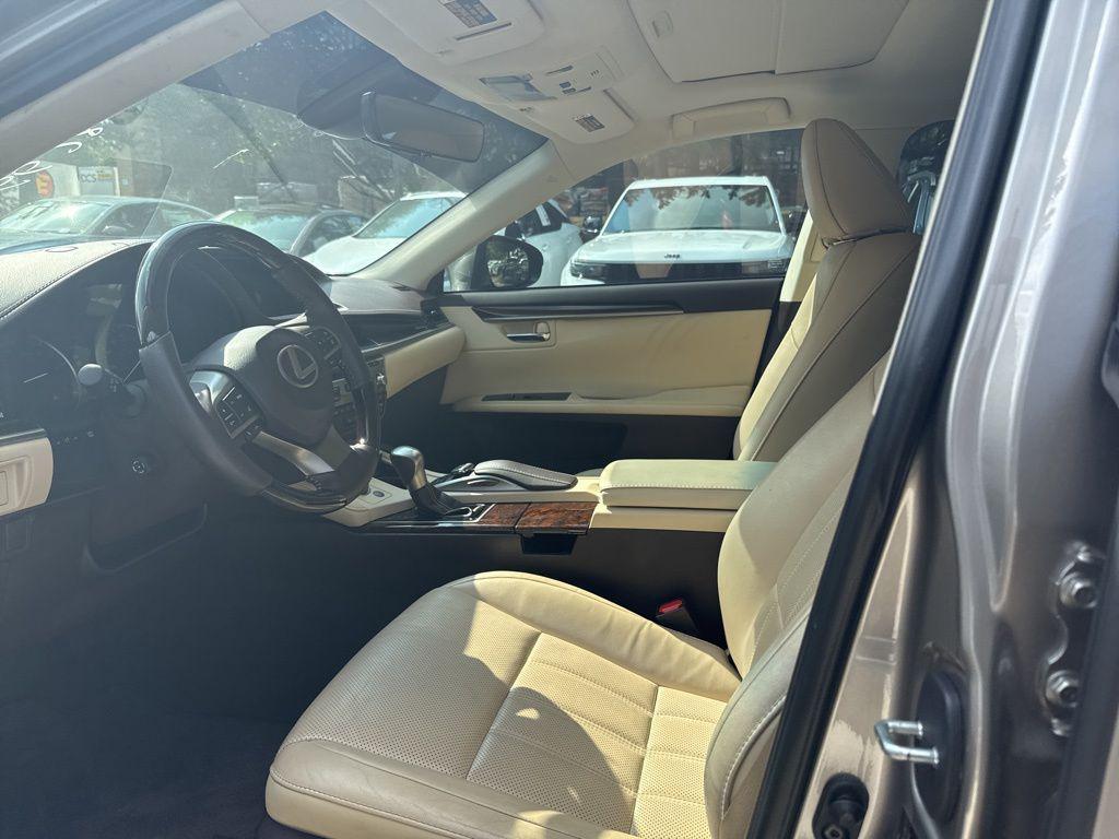 used 2017 Lexus ES 350 car, priced at $27,989