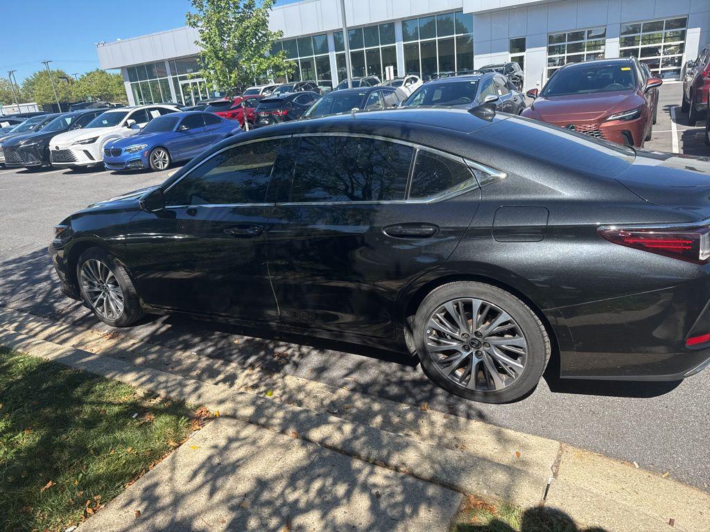 used 2021 Lexus ES 350 car, priced at $31,977