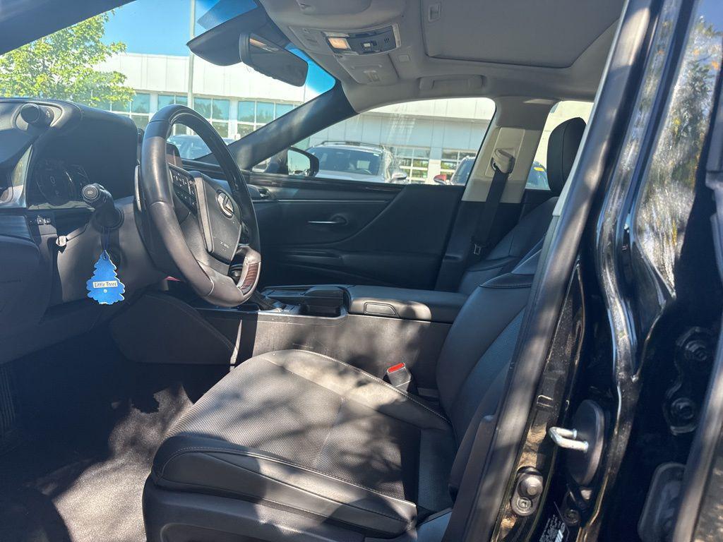 used 2021 Lexus ES 350 car, priced at $31,977