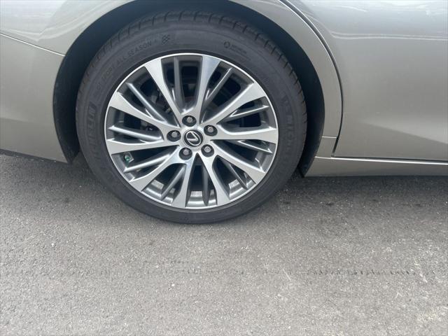 used 2019 Lexus ES 350 car, priced at $29,990