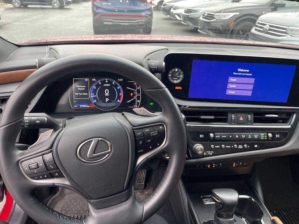 used 2023 Lexus ES 250 car, priced at $33,826