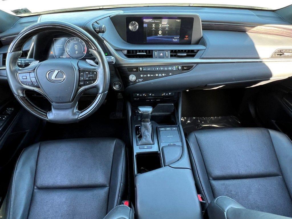 used 2021 Lexus ES 350 car, priced at $28,900