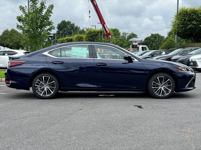 new 2025 Lexus ES 300h car, priced at $47,482