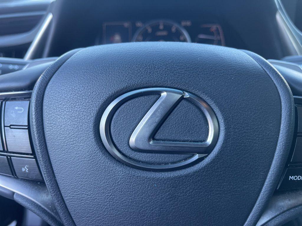 used 2021 Lexus ES 250 car, priced at $25,953