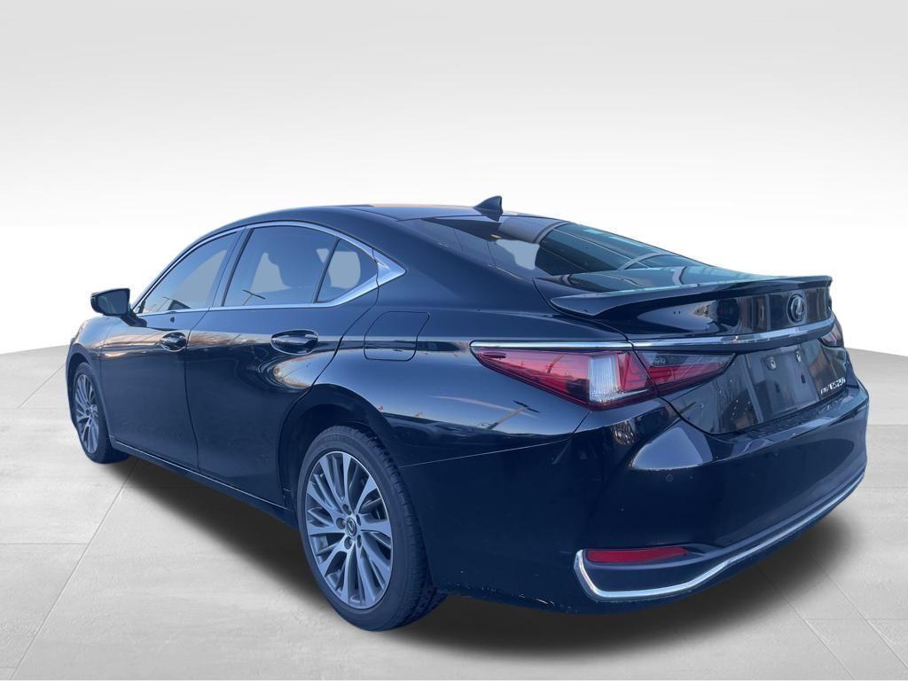 used 2021 Lexus ES 250 car, priced at $25,953