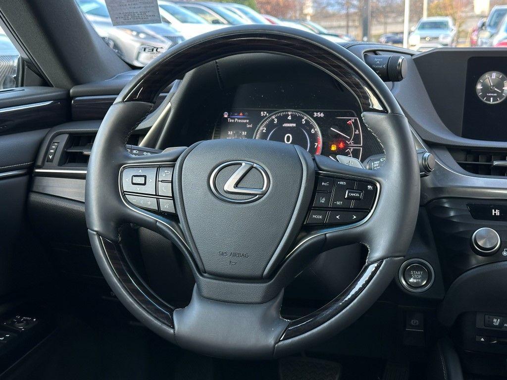 used 2021 Lexus ES 350 car, priced at $31,554