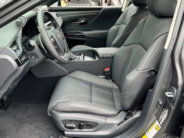 new 2025 Lexus ES 300h car, priced at $52,548