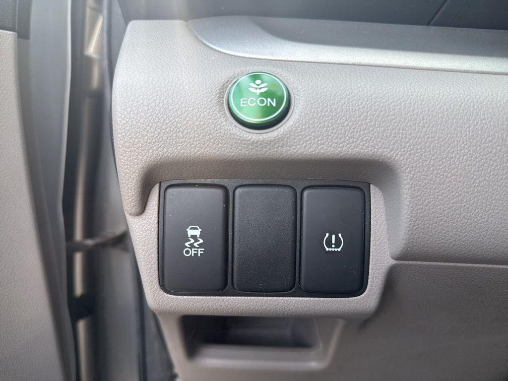 used 2014 Honda CR-V car, priced at $10,999