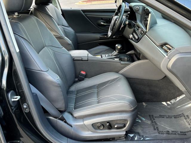 used 2024 Lexus ES 350 car, priced at $47,400