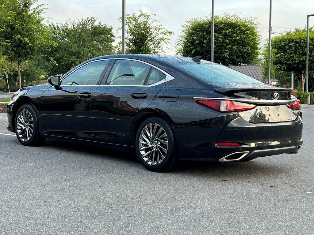 used 2024 Lexus ES 350 car, priced at $47,108