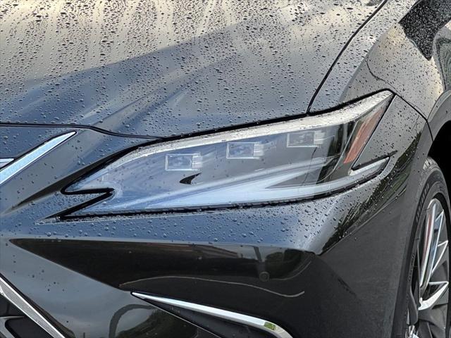 used 2024 Lexus ES 350 car, priced at $47,400